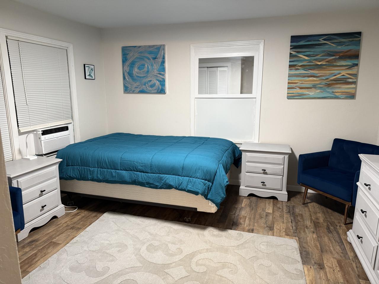 Profile photo 2 of 11