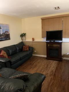 Room for rent in Lake Zurich, IL $1000, house
