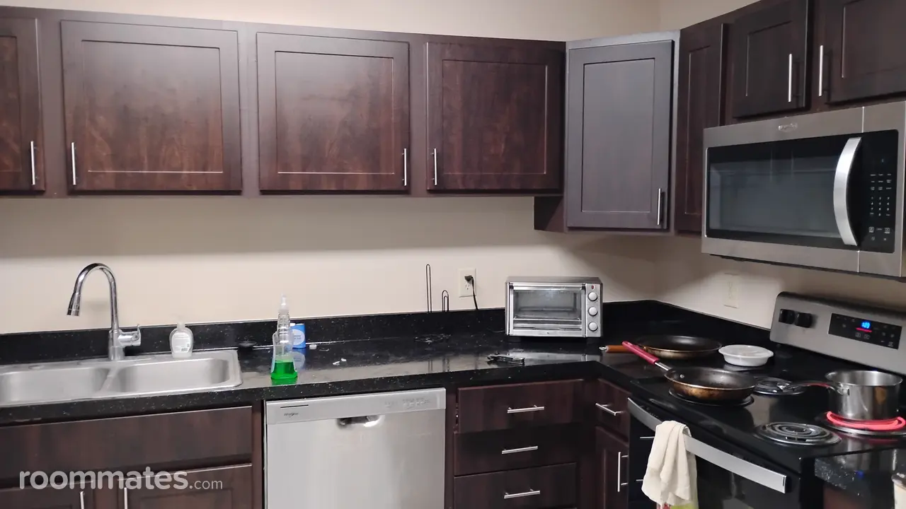 Profile photo 6 of 20