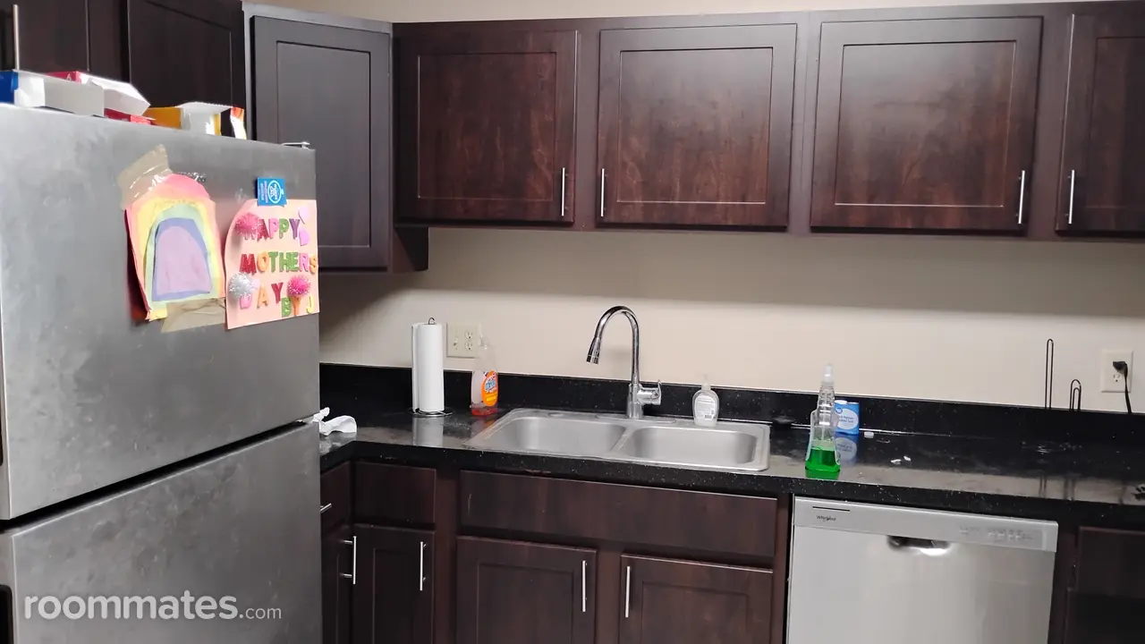 Profile photo 10 of 20