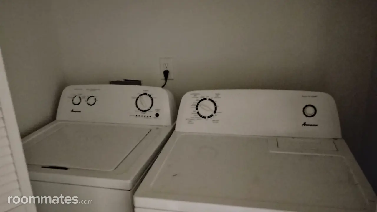 Profile photo 5 of 20