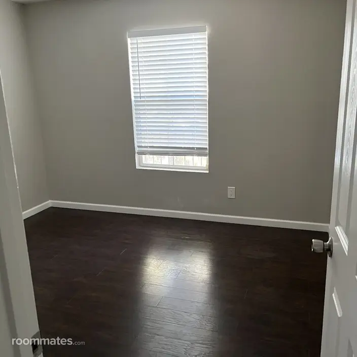 Room for rent in Phoenix, AZ $750, house