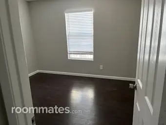 Room for rent in Phoenix, AZ $750, house