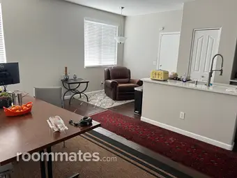 Room for rent in Phoenix, AZ $400, house