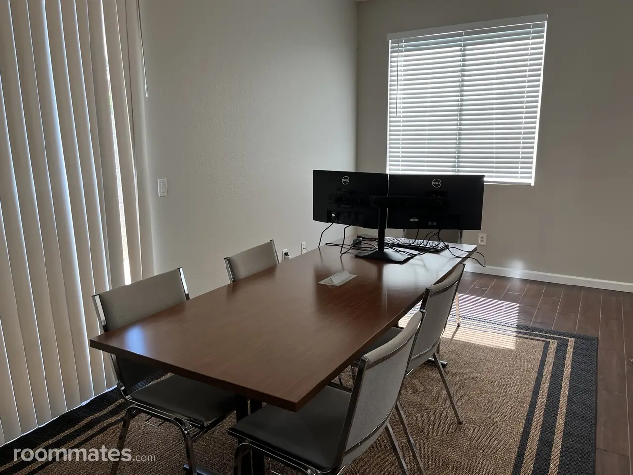 Profile photo 8 of 19