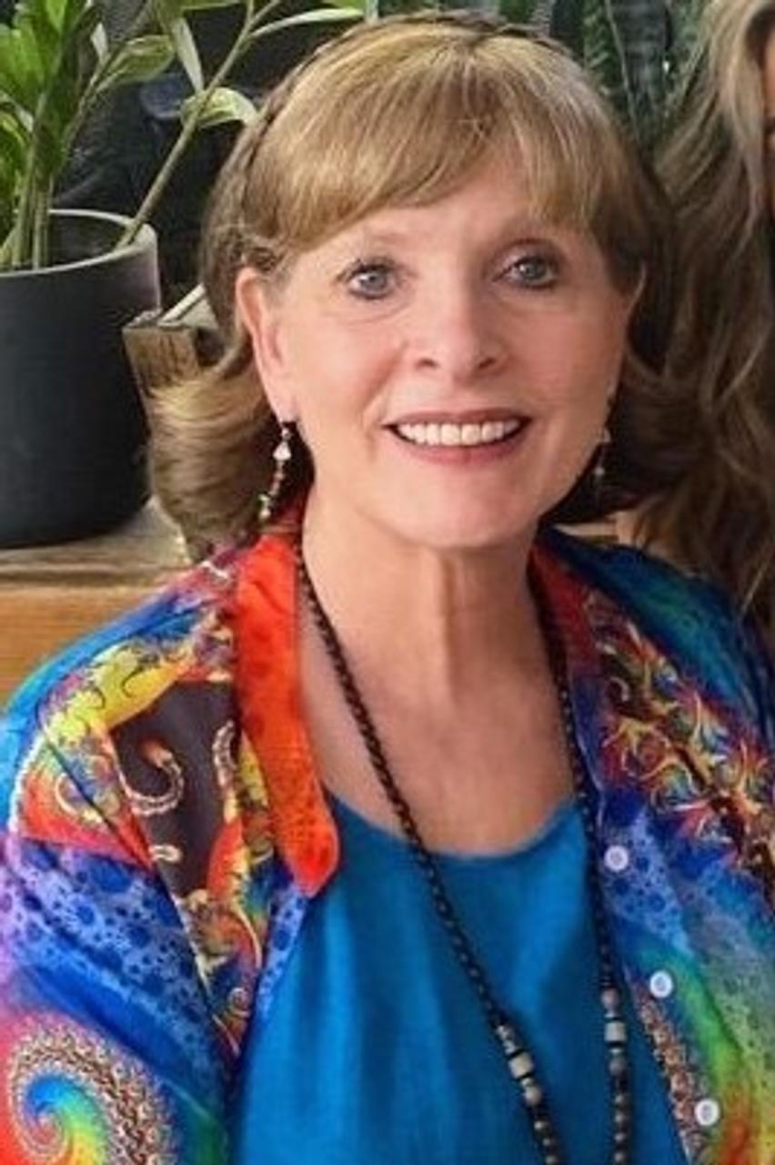 Profile photo 10 of 10