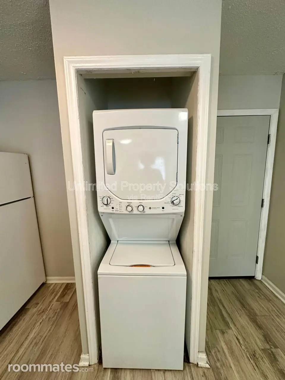 Profile photo 1 of 11