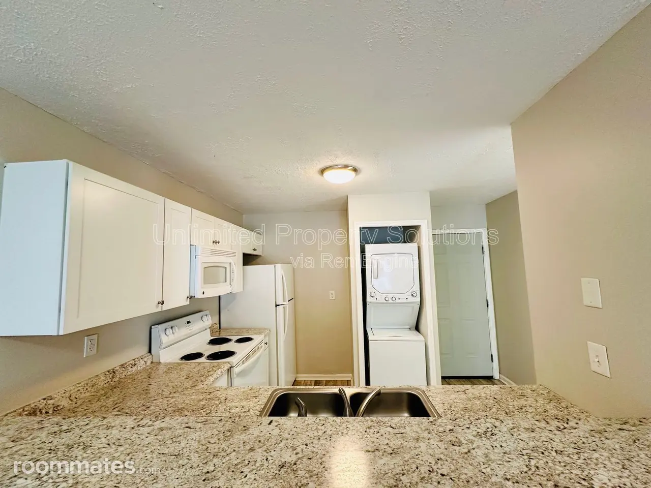 Profile photo 6 of 11