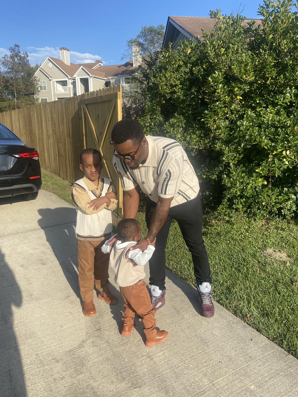 Profile photo 1 of 6