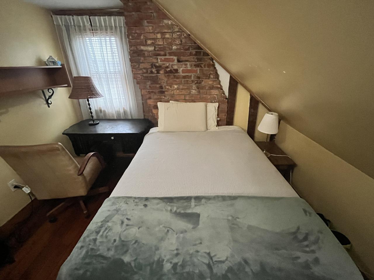 Profile photo 6 of 10