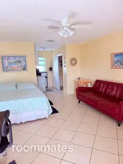 Room for rent in Fort Lauderdale, FL $1500, house