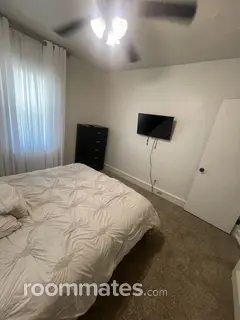 Room for rent in Hampton, VA $1100, house