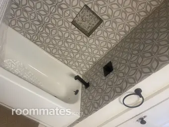 Room for rent in Hampton, VA $1100, house