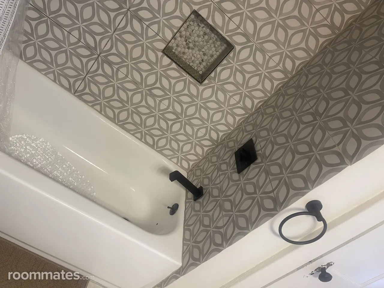 Profile photo 10 of 18