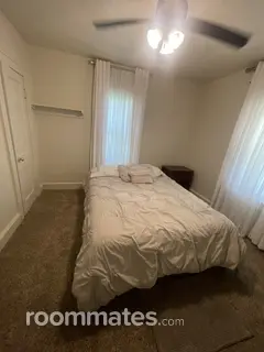 Room for rent in Hampton, VA $1100, house