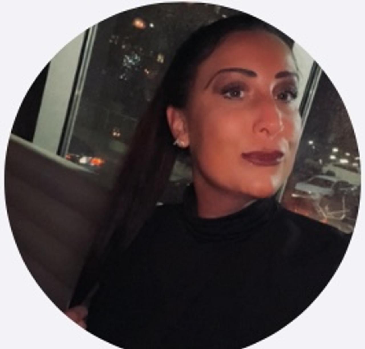 Profile photo 10 of 10