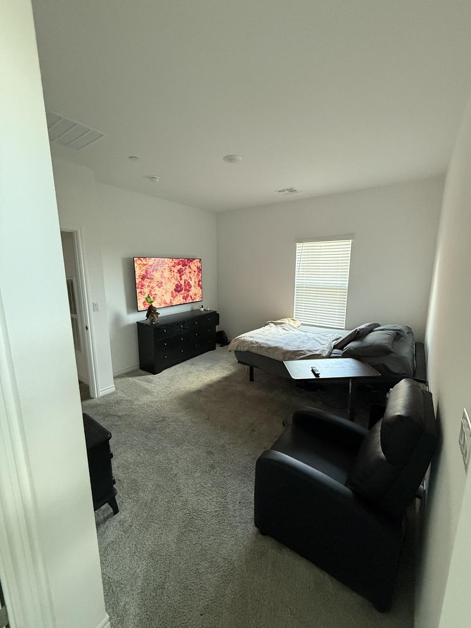 Profile photo 5 of 10