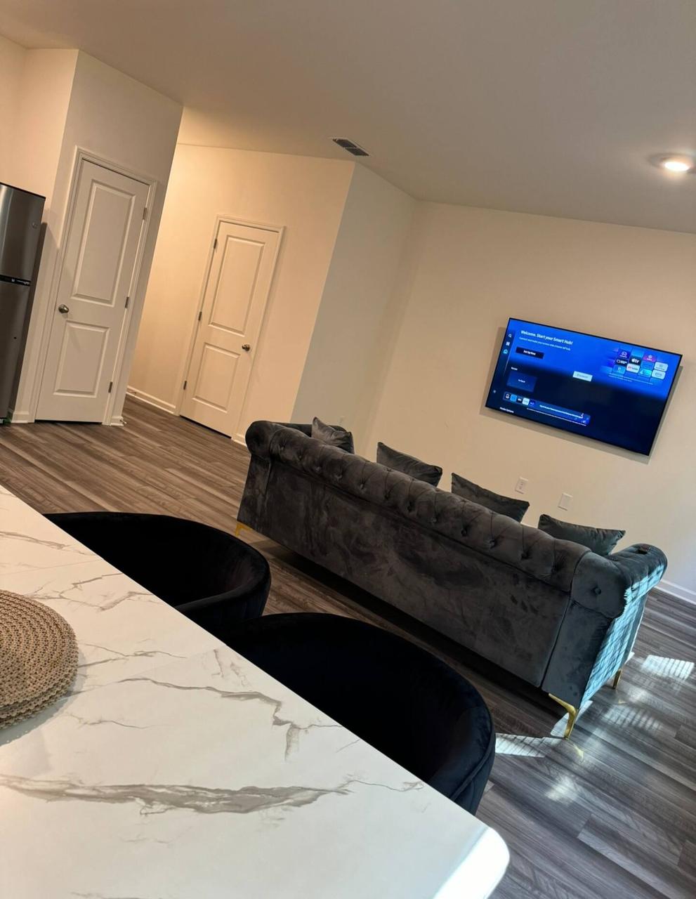 Profile photo 8 of 10