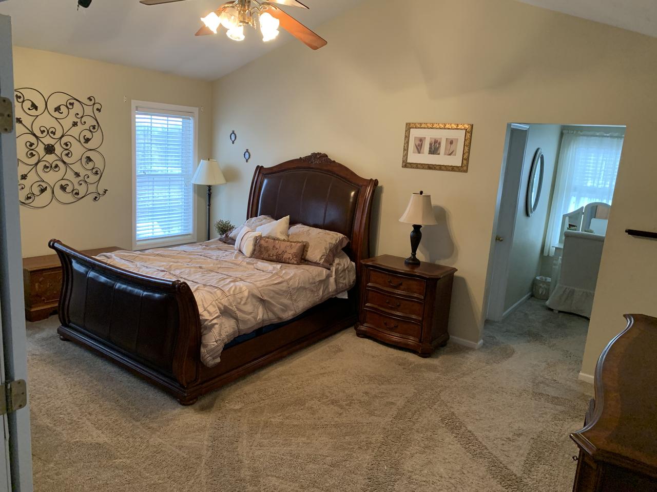 Profile photo 5 of 11