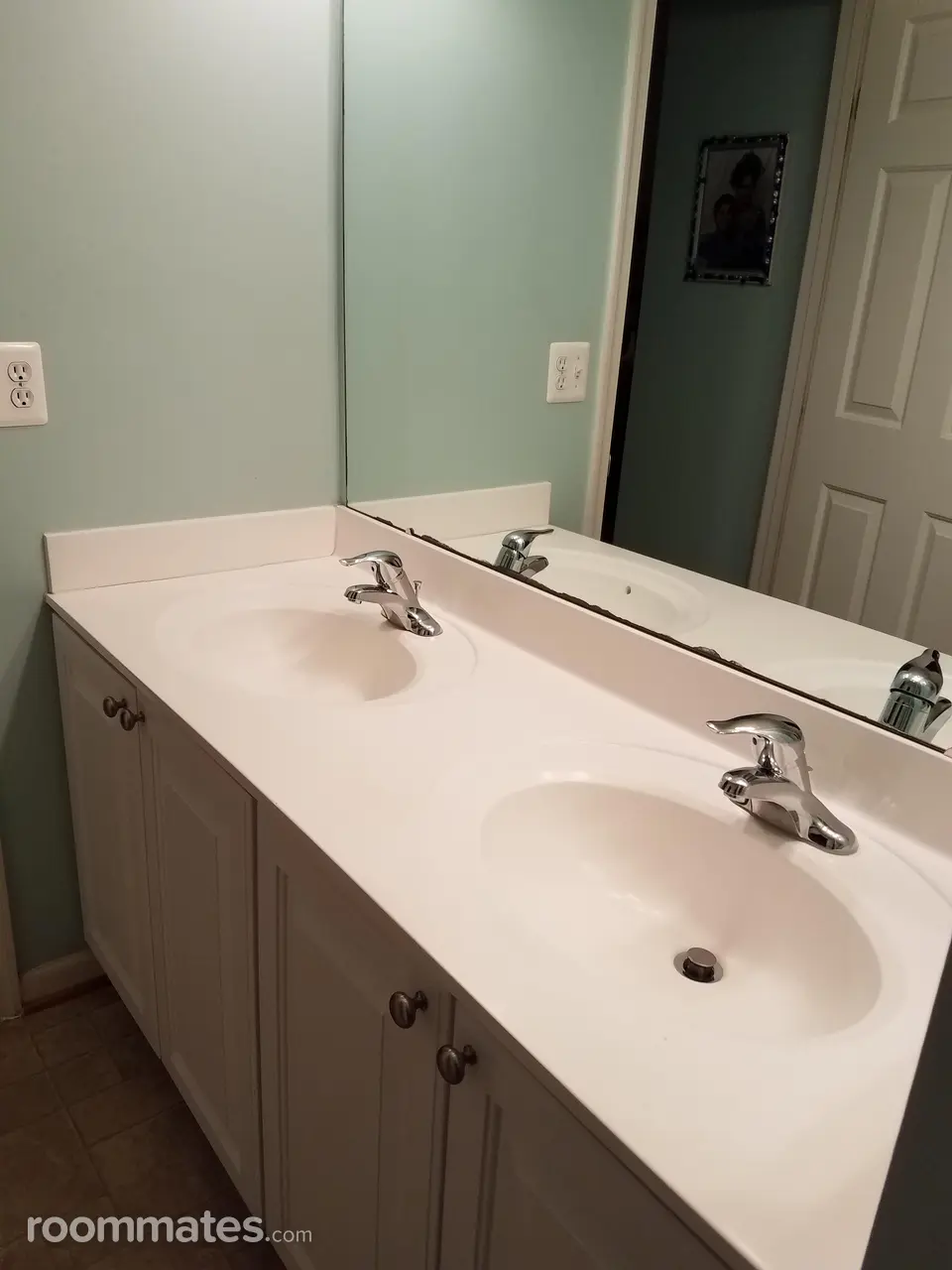 Profile photo 3 of 11