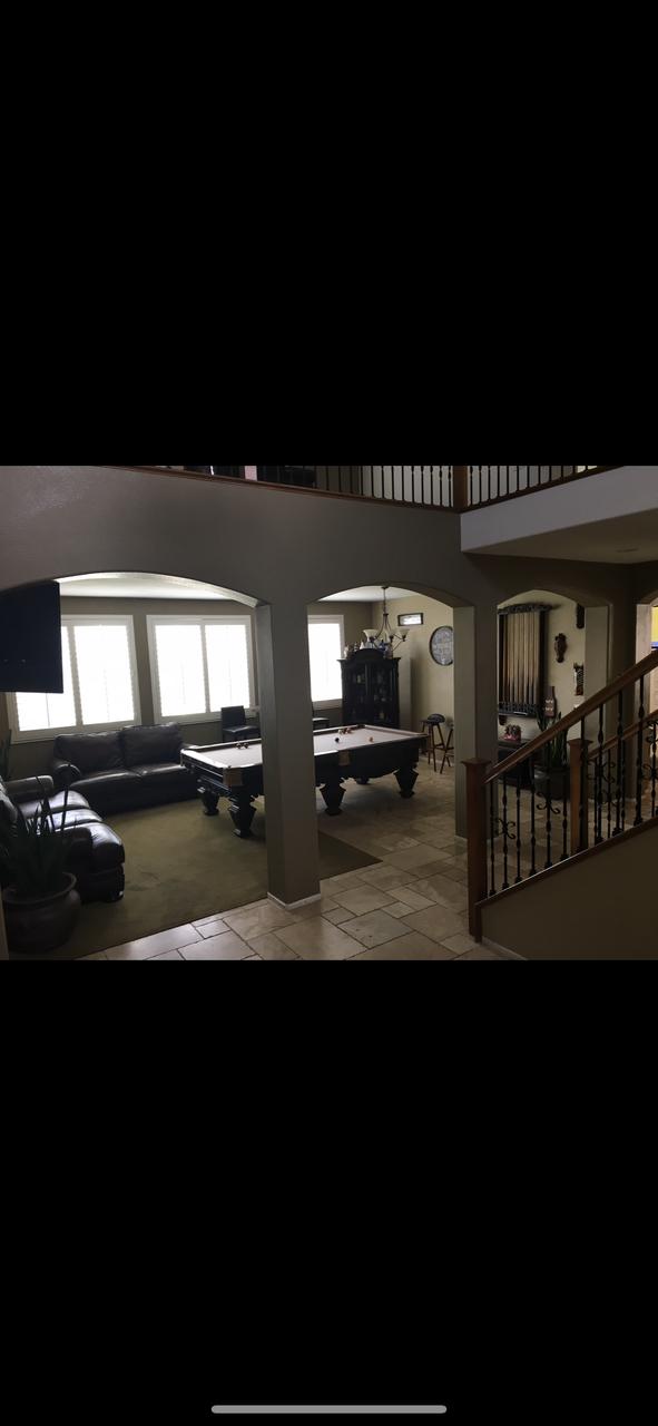 Profile photo 4 of 11