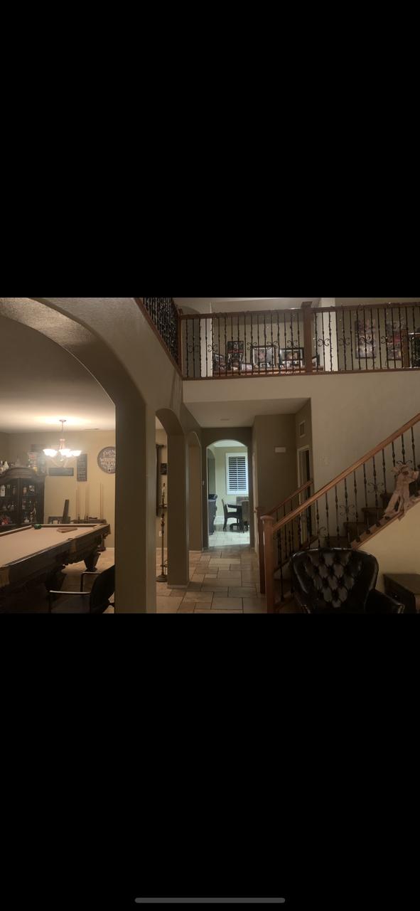 Profile photo 7 of 11