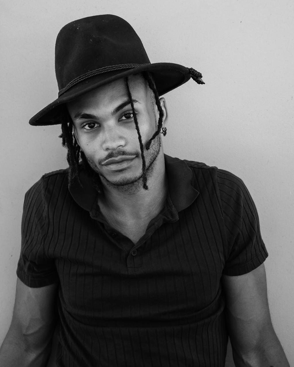 Profile photo 6 of 6