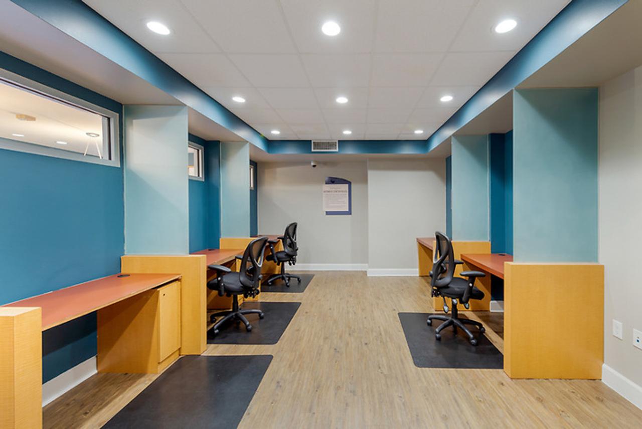 Profile photo 1 of 6