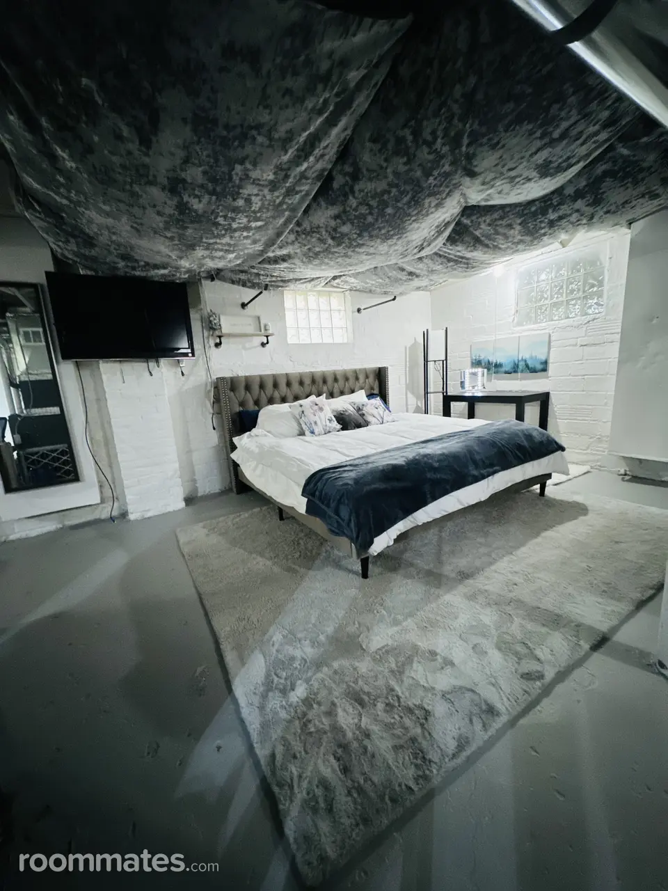 Profile photo 3 of 20