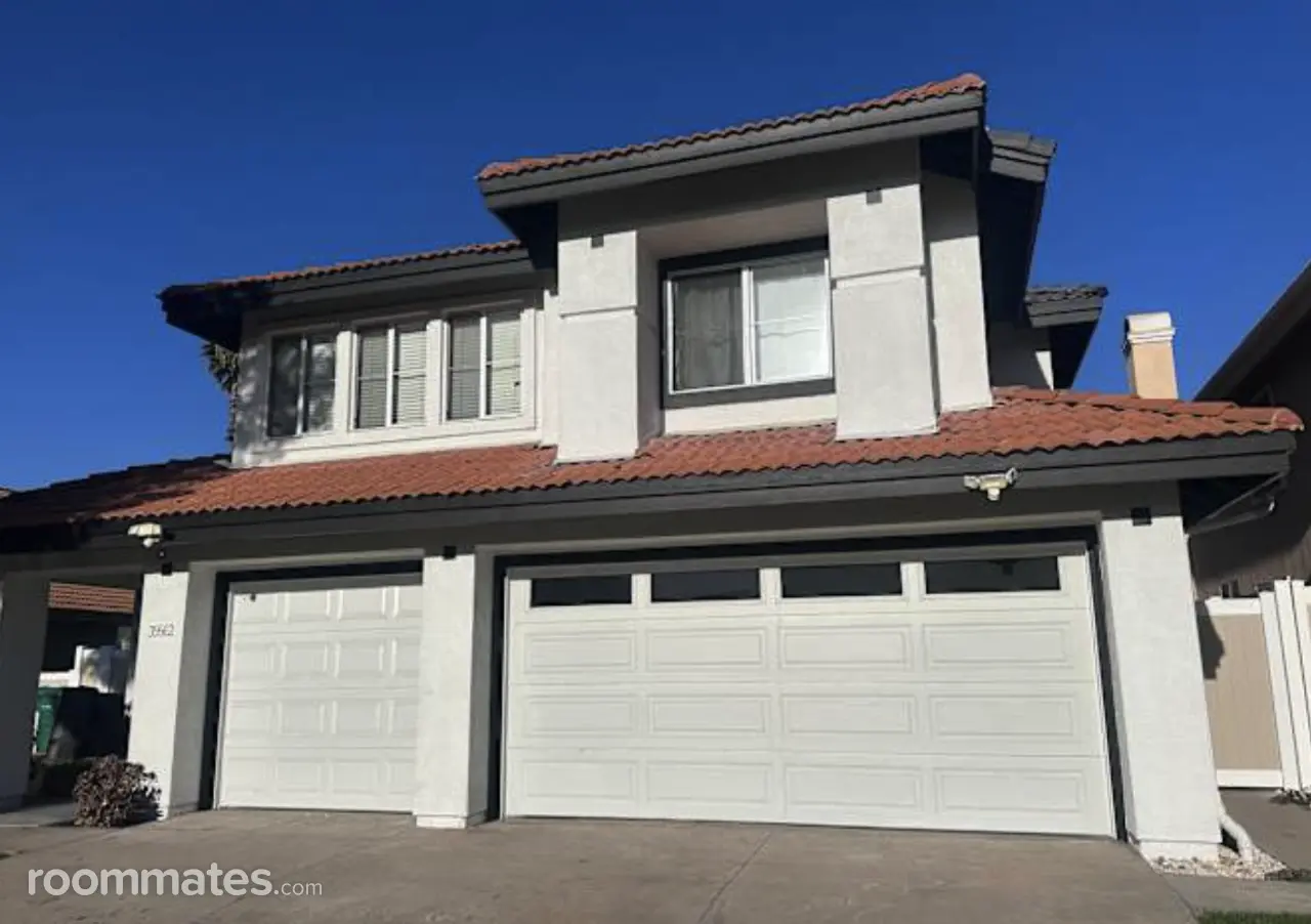 Profile photo 1 of 13