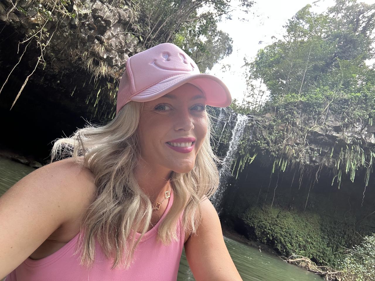 Profile photo 11 of 13