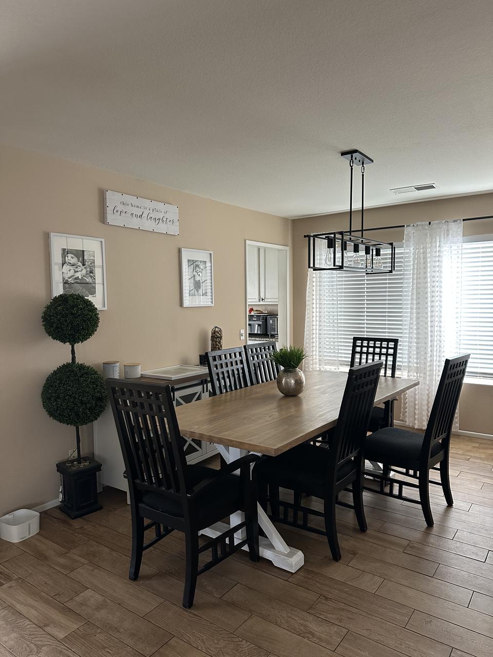 Profile photo 4 of 13