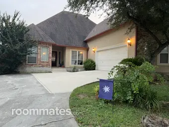 Room for rent in New Braunfels, TX $1000, house