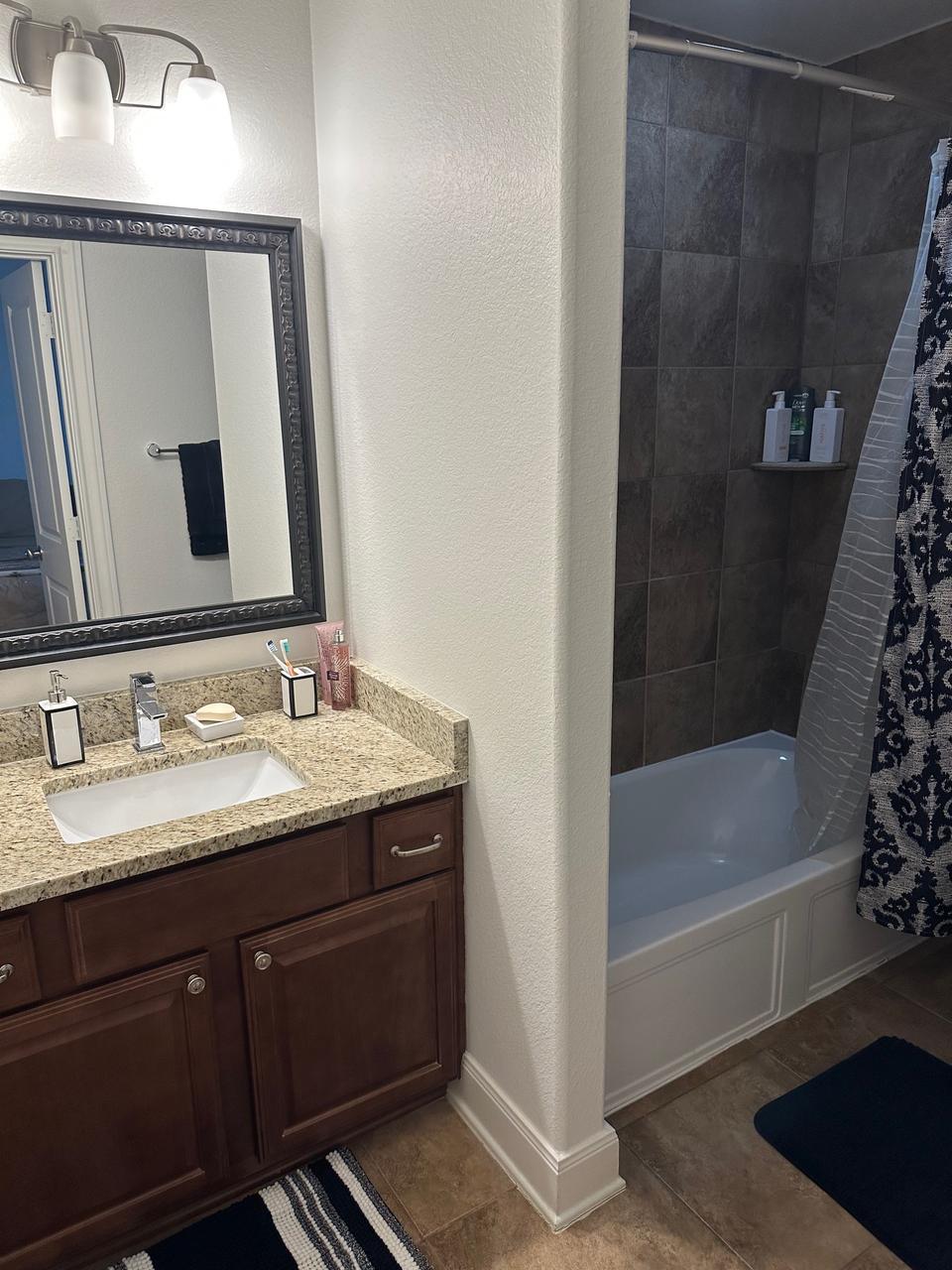 Profile photo 8 of 9