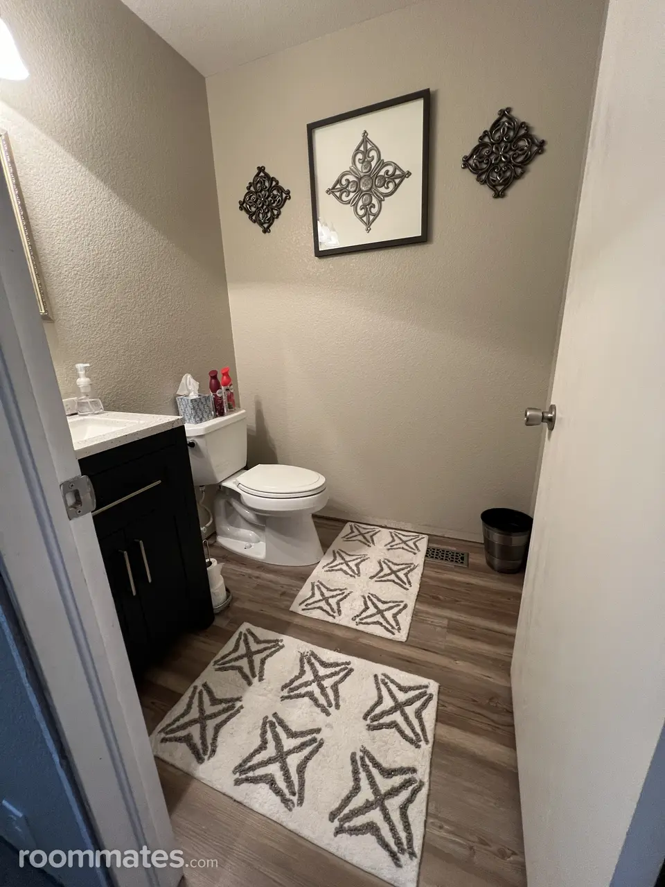 Profile photo 3 of 7