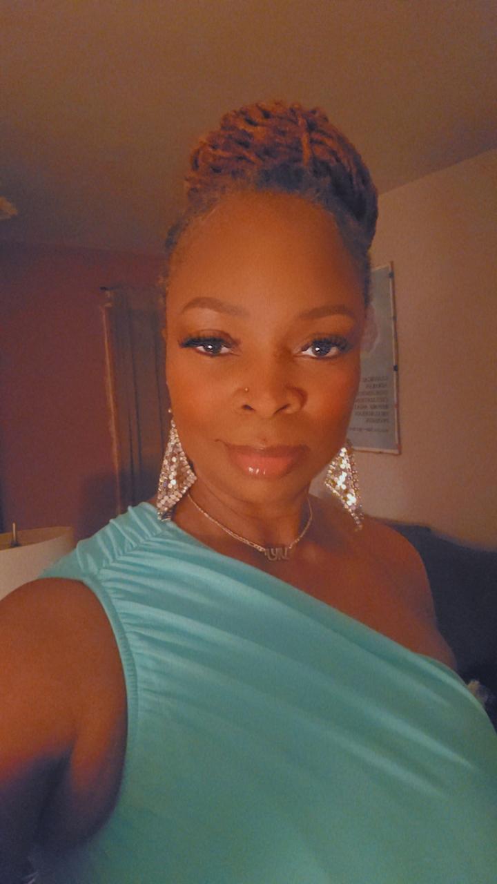 Profile photo 5 of 8