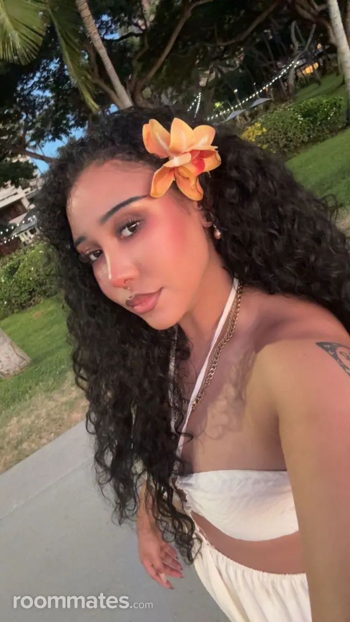 Profile photo 15 of 15