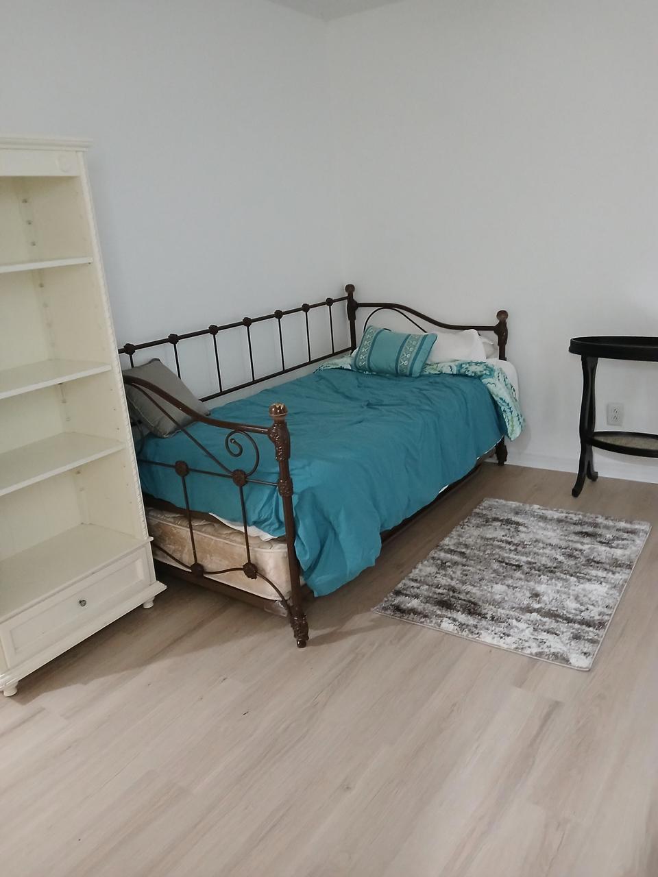 Profile photo 7 of 9