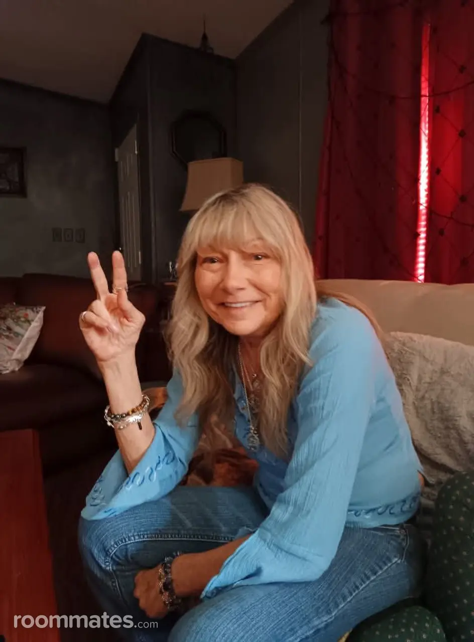 Profile photo 14 of 14