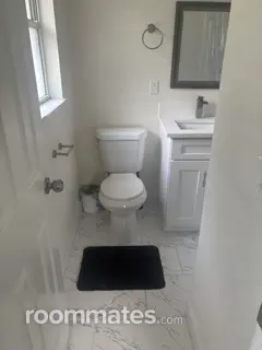 Room for rent in Melbourne, FL $900, house