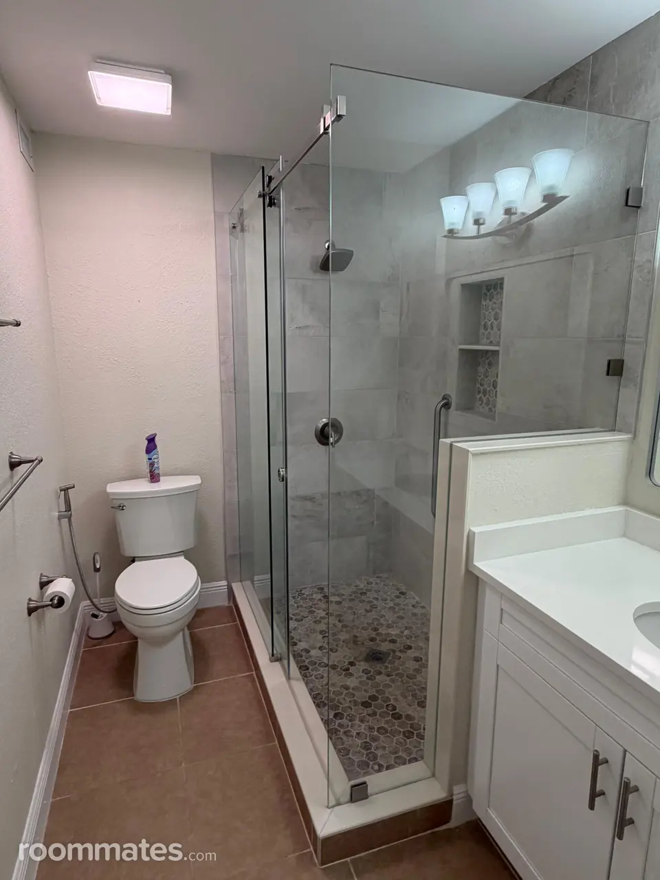 Profile photo 6 of 9