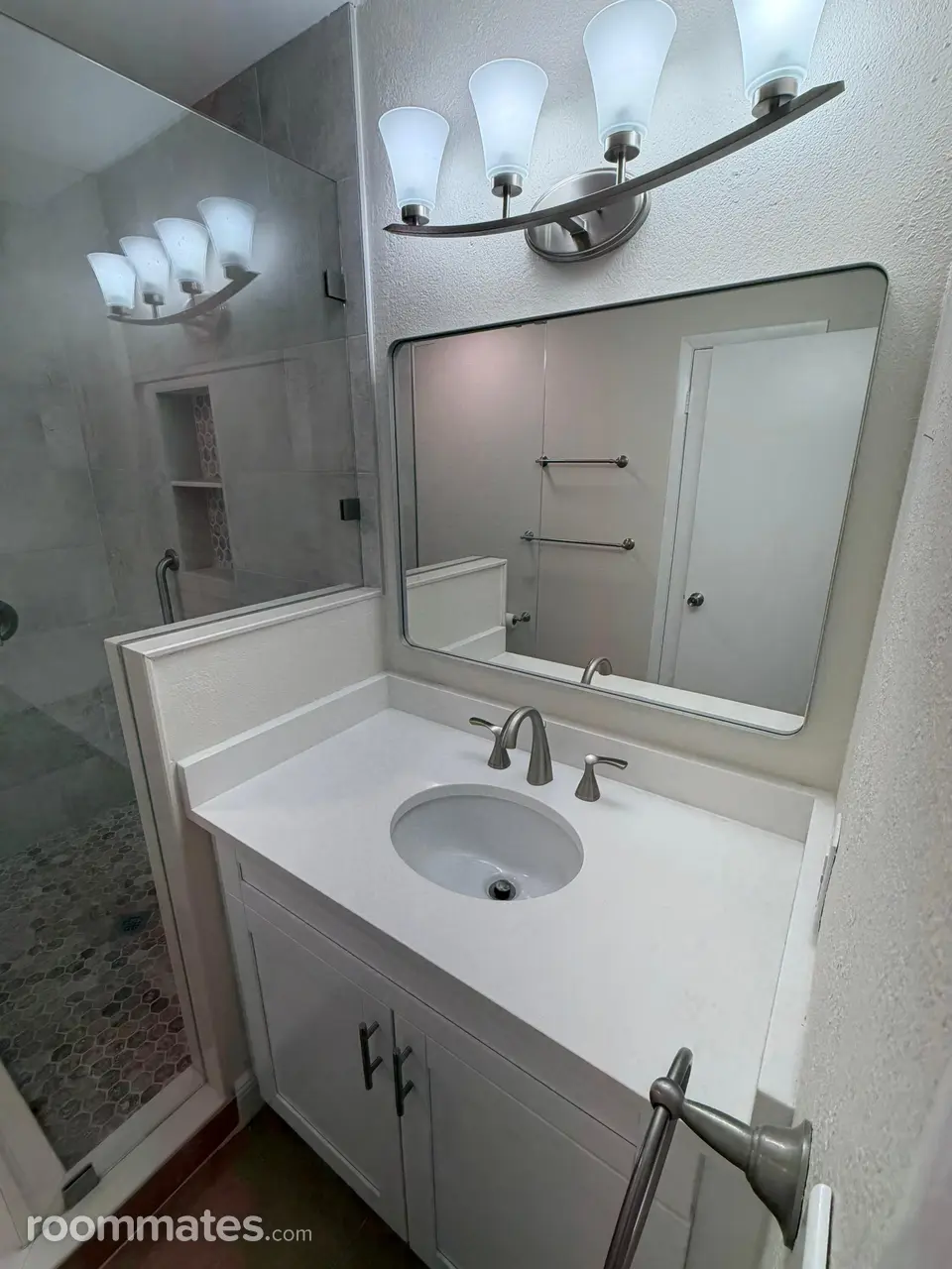 Profile photo 7 of 9