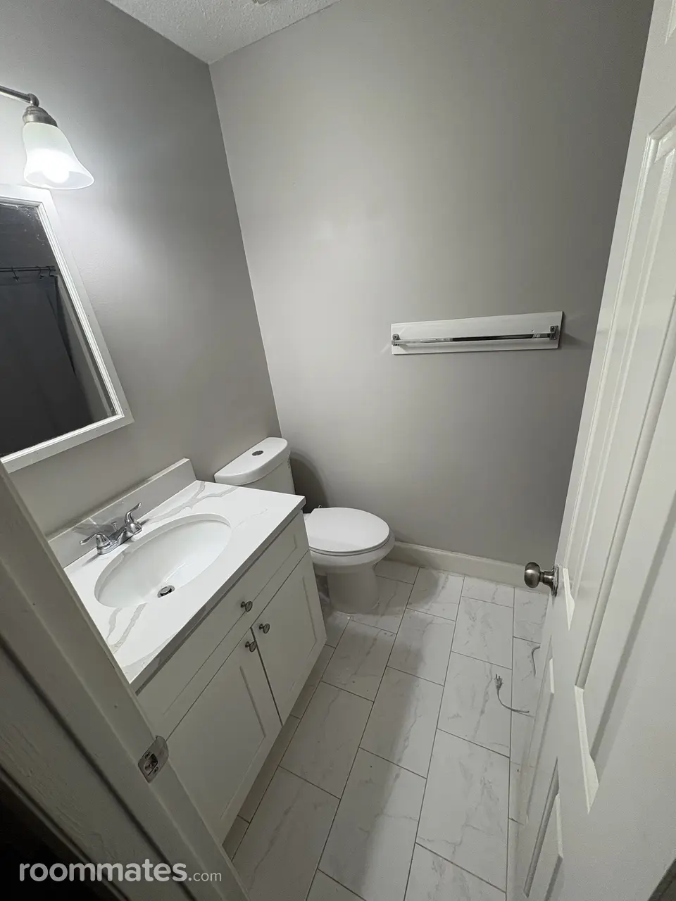 Profile photo 3 of 10