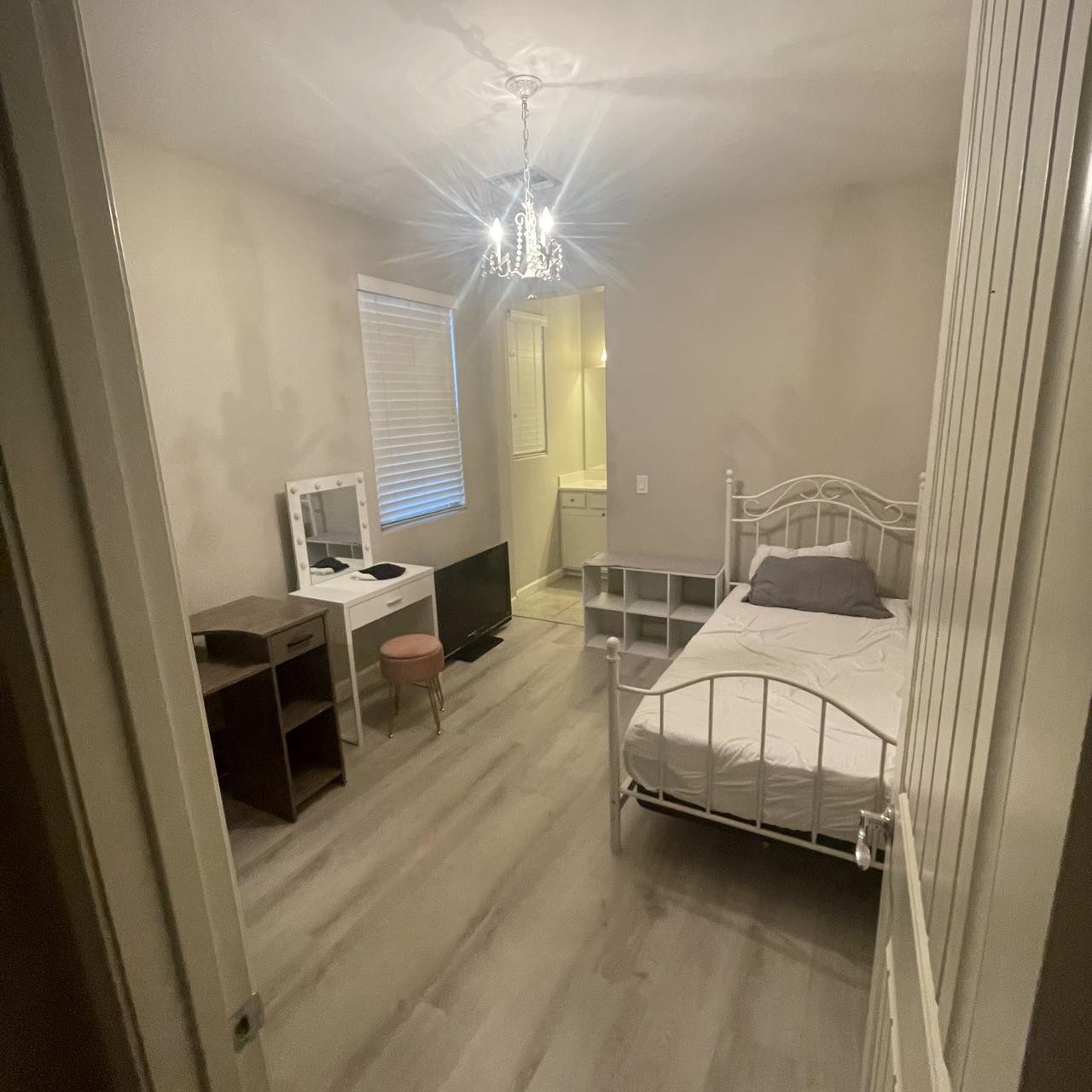 Profile photo 5 of 7