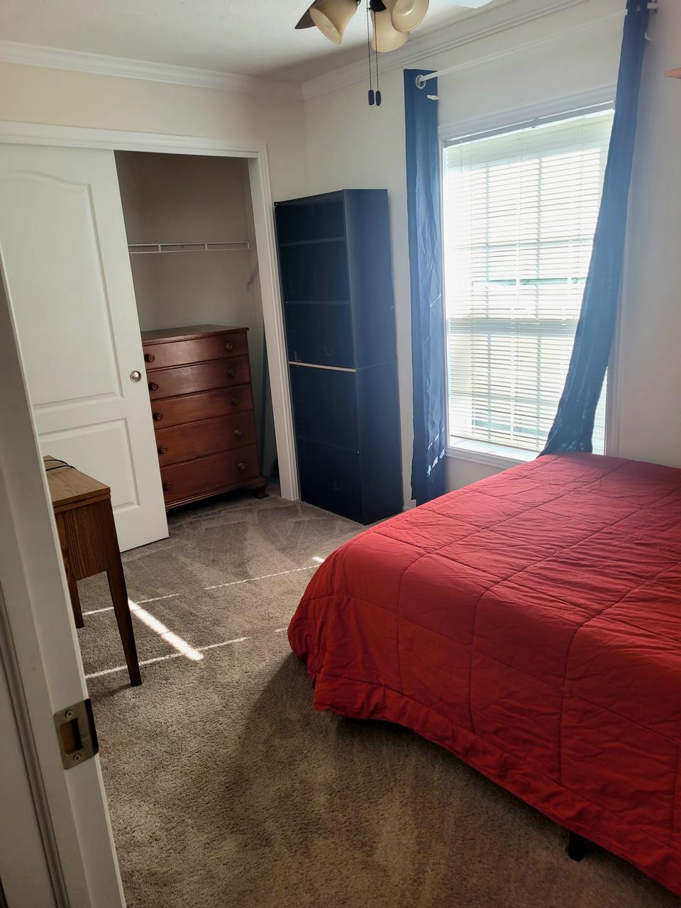 Profile photo 7 of 10