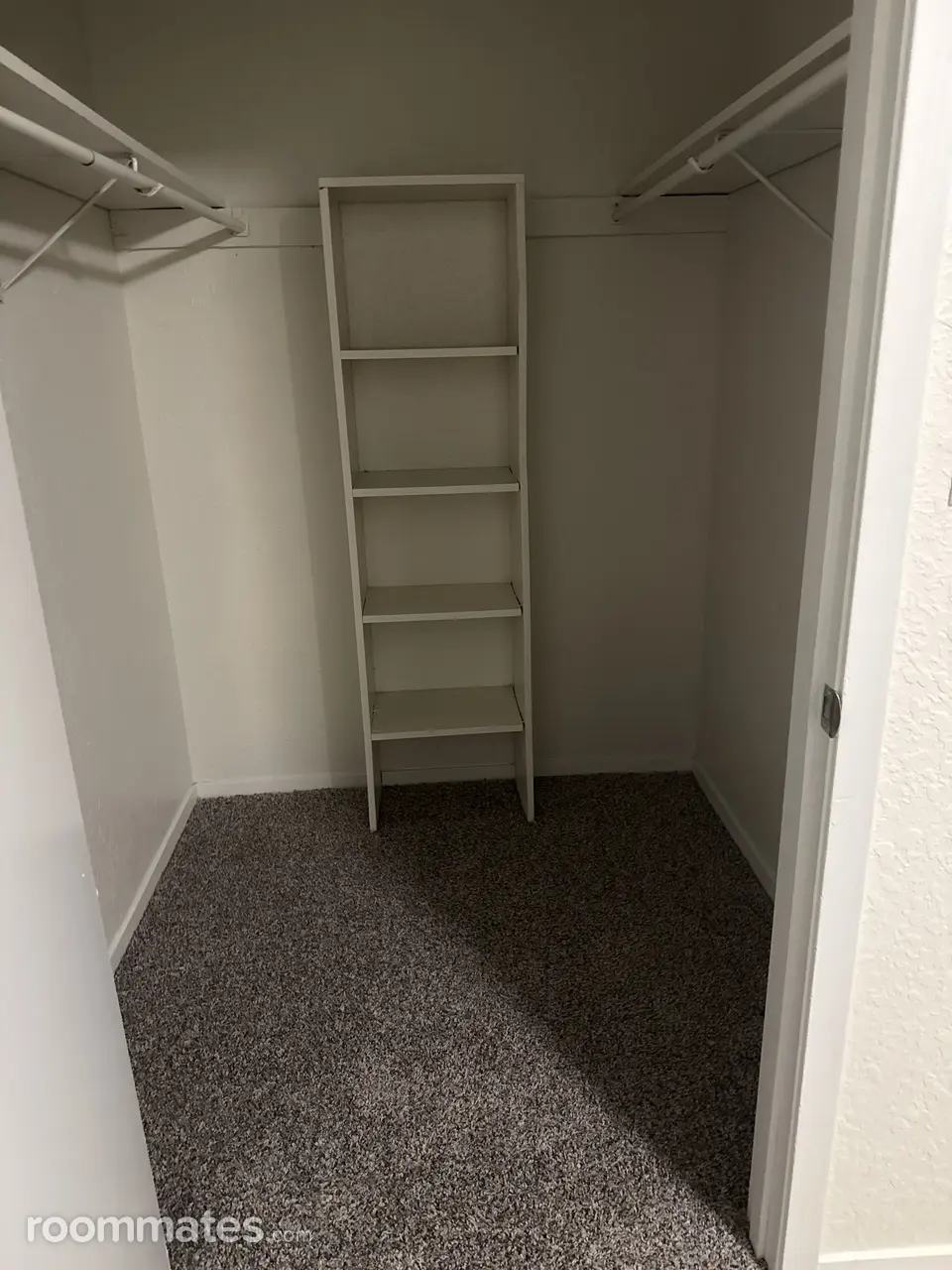 Profile photo 2 of 4