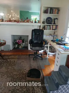 Room for rent in Pittsburgh, PA $800, house