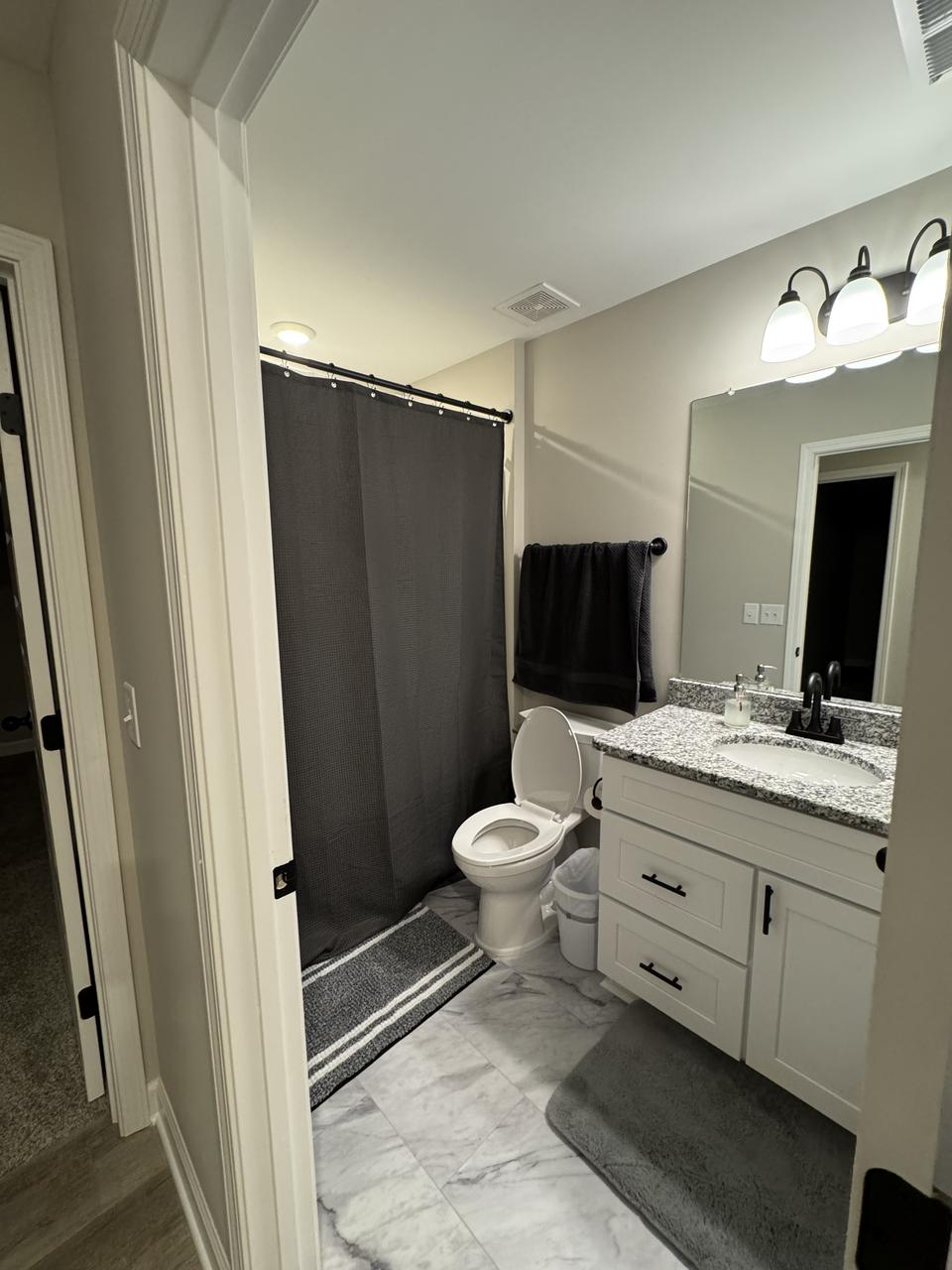 Profile photo 8 of 9