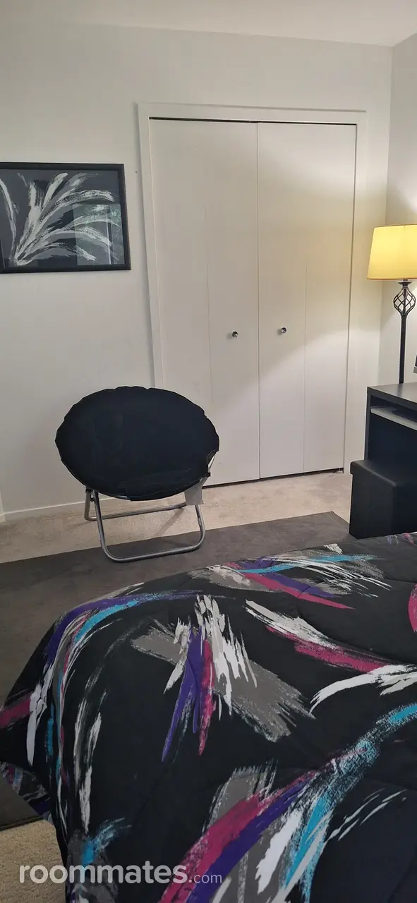 Profile photo 17 of 21