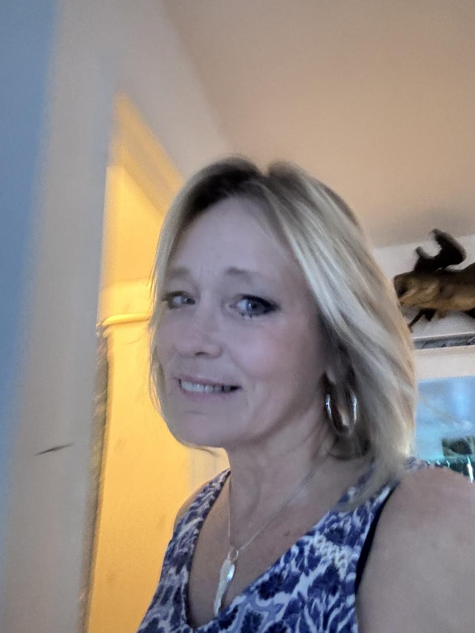 Profile photo 6 of 6